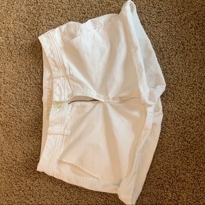White american eagle shorts